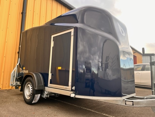 blue2 looking good is the iconic Cargo 1300 van trailer by Debon at JSW