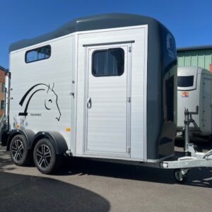 Cheval Liberté Touring Country Horse Trailer USED