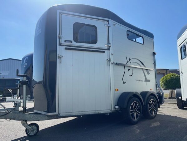 Cheval Liberté Touring Country Horse Trailer USED
