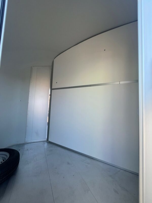 Cheval Liberte Maxi Living (Unfitted)