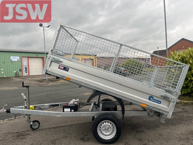 PW0-10 (1) The Debon PW0 is a Single Axle Rear Tipper, electric tip with Mesh Extension sides. The Debon PW0 Single Axle Tipper has a maximum Gross Weight of 1500kg.