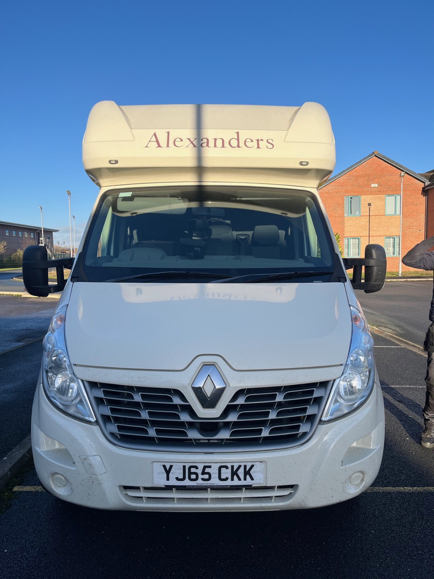 MO6 Alexander 3.5ton York Horsebox